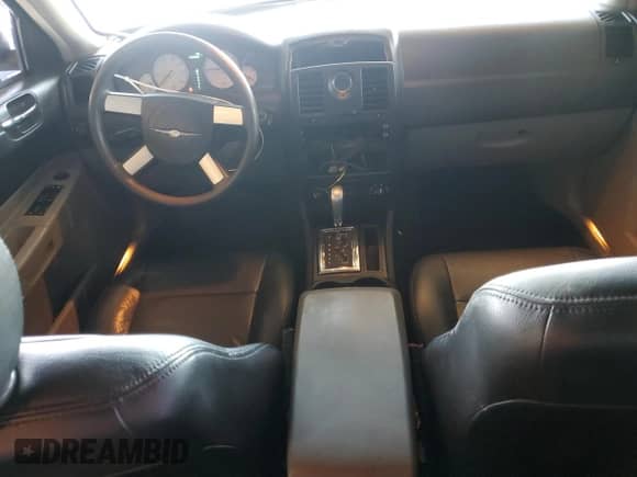 2007 Chrysler 300 with VIN 2C3KA43R37H785728, listed as a Copart auction lot 82369005 with 140,326 mi miles and Salvage title. Bid and sale history available at DreamBid. Image 8.