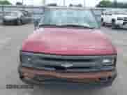 1996 Chevrolet S-10 with VIN 1GCCS1445TK201136, listed as a IAAI auction lot 42440134 with 223,301 mi miles and . Bid and sale history available at DreamBid. Image 6.