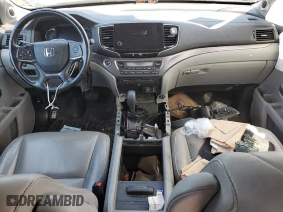 2019 Honda Pilot EX-L z VIN 5FNYF6H45KB046696, wystawiony jako Copart lot #66439435 z przebiegiem 101 719 mil mil oraz Szkoda całkowita • Salvage title. Historia ofert i sprzedaży dostępna na DreamBid. Obrazek 8.