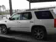 2011 Cadillac Escalade Premium with VIN 1GYS3CEF0BR130853, listed as a IAAI auction lot 43420315 with 207,799 mi miles and . Bid and sale history available at DreamBid. Image 14.