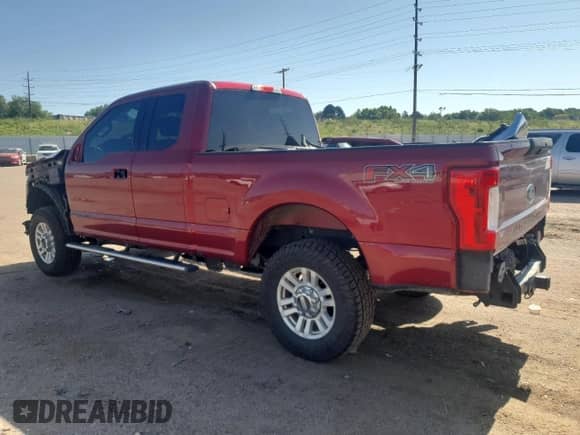 2017 Ford F-250 XLT z VIN 1FT7X2BT8HED40377, wystawiony jako Copart lot #62597385 z przebiegiem 73 673 mil mil oraz Szkoda całkowita • Salvage title. Historia ofert i sprzedaży dostępna na DreamBid. Obrazek 2.