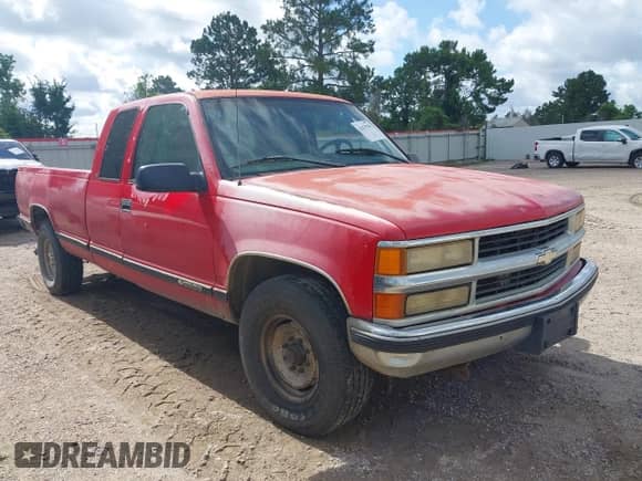 1998 Chevrolet Silverado 2500 с VIN 1GCGC29J9WE121411, выставлен на аукционе IAAI как лот 42679780 с пробегом 315 010 миль миль и . История ставок и продаж доступна на DreamBid. Изображение 1.