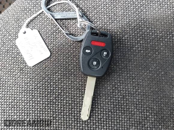 2006 Honda Accord with NAVI z VIN JHMCN36516C003434, wystawiony jako IAAI lot #41850808 z przebiegiem 176 288 mil mil oraz . Historia ofert i sprzedaży dostępna na DreamBid. Obrazek 11.