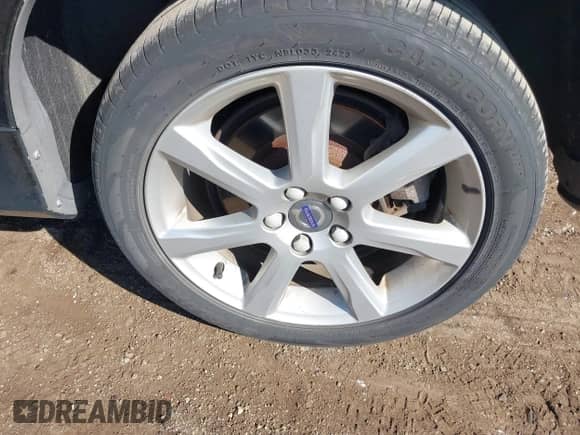 2016 Volvo S60 T5 Drive-E Premier z VIN YV126MFK8G2412344, wystawiony jako IAAI lot #42108519 z przebiegiem 129 579 mil mil oraz . Historia ofert i sprzedaży dostępna na DreamBid. Obrazek 12.