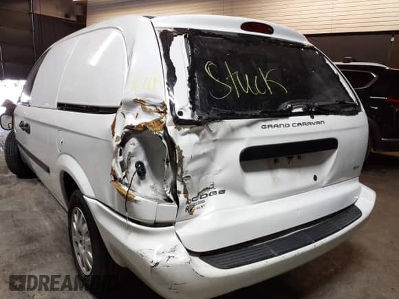 2006 Dodge Grand Caravan with VIN 1D4GP23R56B577204, listed as a IAAI auction lot 42460204 with 120,710 mi miles and . Bid and sale history available at DreamBid. Image 18.