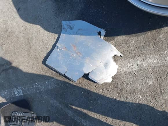 2013 Toyota Sienna XLE AAS with VIN 5TDYK3DC0DS360388, listed as a IAAI auction lot 41163681 with 146,920 mi miles and . Bid and sale history available at DreamBid. Image 12.