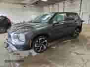 2024 Mitsubishi Outlander SE with VIN JA4J4VA82RZ081385, listed as a Copart auction lot 90705525 with 29,901 mi miles and Clean title. Bid and sale history available at DreamBid. Image 1.