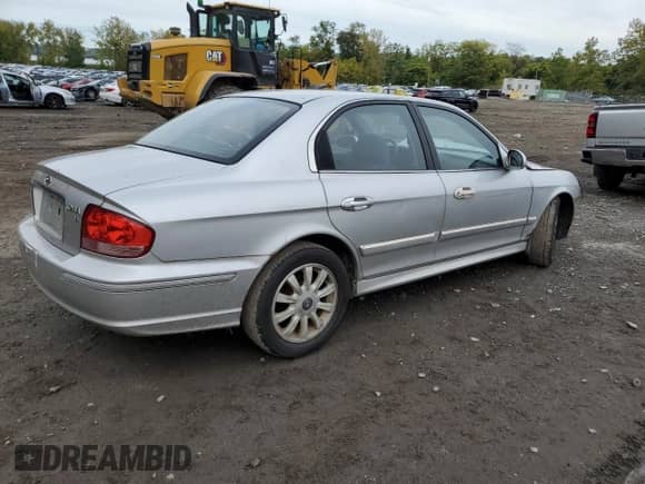 2004 Hyundai Sonata GLS with VIN KMHWF35H34A982062, listed as a Copart auction lot 73385134 with 138,963 mi miles and Salvage title. Bid and sale history available at DreamBid. Image 3.