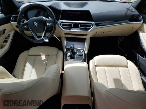 2021 BMW 3 Series 330i z VIN 3MW5R1J0XM8B53154, wystawiony jako Copart lot #81292145 z przebiegiem 41 995 mil mil oraz Szkoda całkowita • Salvage title. Historia ofert i sprzedaży dostępna na DreamBid. Obrazek 8.