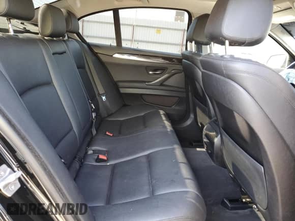 2016 BMW 5 Series 528i z VIN WBA5A5C56GG349749, wystawiony jako Copart lot #67141535 z przebiegiem 78 382 mil mil oraz Szkoda całkowita • Salvage title. Historia ofert i sprzedaży dostępna na DreamBid. Obrazek 10.