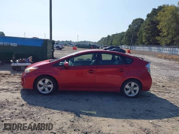 2014 Toyota Prius Four with VIN JTDKN3DU4E1736367, listed as a IAAI auction lot 43219963 with 243,680 mi miles and . Bid and sale history available at DreamBid. Image 14.