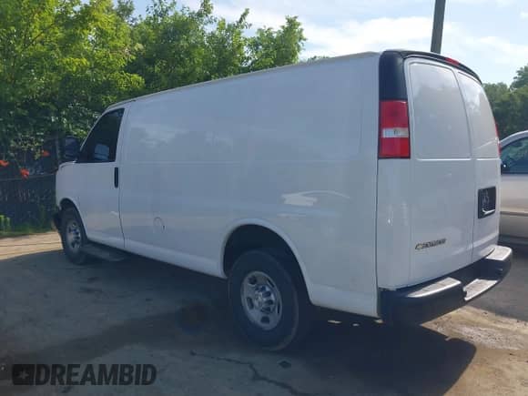 2018 Chevrolet Express Cargo с VIN 1GCWGAFG5J1238325, выставлен на аукционе IAAI как лот 42517616 с пробегом 127 794 миль миль и . История ставок и продаж доступна на DreamBid. Изображение 3.