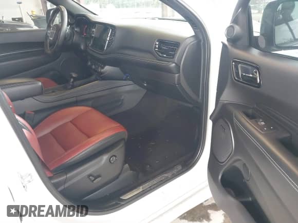 2022 Dodge Durango SRT 392 z VIN 1C4SDJGJXNC191871, wystawiony jako IAAI lot #41792059 z przebiegiem 16 141 mil mil oraz . Historia ofert i sprzedaży dostępna na DreamBid. Obrazek 5.