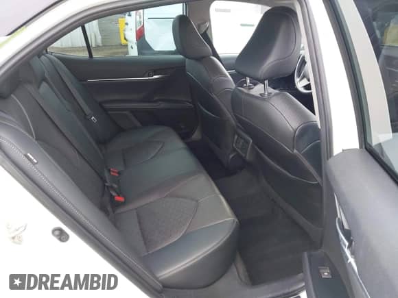 2020 Toyota Camry XSE z VIN 4T1K61AK4LU304860, wystawiony jako IAAI lot #43367482 z przebiegiem 70 312 mil mil oraz . Historia ofert i sprzedaży dostępna na DreamBid. Obrazek 8.