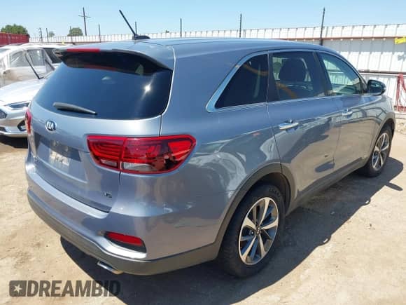 2020 Kia Sorento LX с VIN 5XYPGDA54LG676526, выставлен на аукционе IAAI как лот 43032018 с пробегом 88 002 миль миль и . История ставок и продаж доступна на DreamBid. Изображение 4.