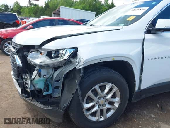 2020 Chevrolet Traverse LT Cloth z VIN 1GNERMKW4LJ168265, wystawiony jako IAAI lot #42221889 z przebiegiem 110 795 mil mil oraz . Historia ofert i sprzedaży dostępna na DreamBid. Obrazek 6.