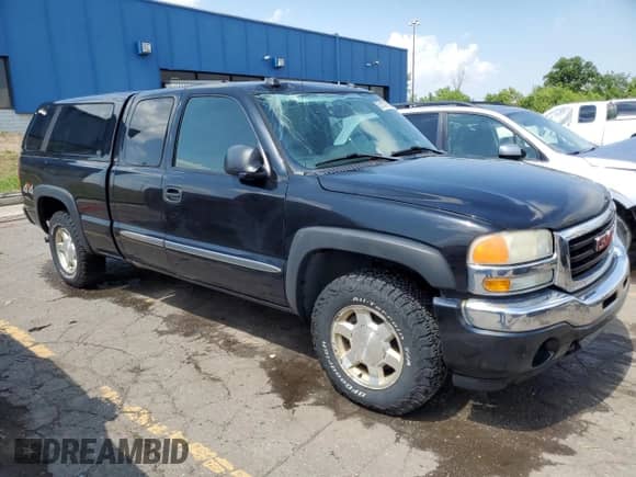 2005 GMC Sierra 1500 SLE with VIN 1GTEK19B95E262071, listed as a Copart auction lot 62107165 with 162,835 mi miles and Clean title. Bid and sale history available at DreamBid. Image 4.