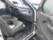 2004 Ford F-150 XL z VIN 2FTRX17W54CA94961, wystawiony jako IAAI lot #43330612 z przebiegiem Nie podano mil oraz . Historia ofert i sprzedaży dostępna na DreamBid. Obrazek 5.