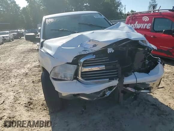 2018 Ram 1500 SLT z VIN 1C6RR6GT4JS274945, wystawiony jako Copart lot #65857985 z przebiegiem 215 026 mil mil oraz Szkoda całkowita • Salvage title. Historia ofert i sprzedaży dostępna na DreamBid. Obrazek 13.