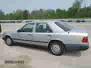 1989 Mercedes-Benz 300 E with VIN WDBEA30D7KA942808, listed as a Copart auction lot 59315945 with 121,727 mi miles and Clean title. Bid and sale history available at DreamBid. Image 2.