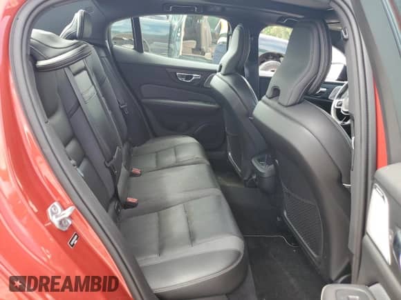 2019 Volvo S60 R-Design с VIN 7JR102FM9KG000519, выставлен на аукционе Copart как лот 64456574 с пробегом Не указан миль и Списание • Salvage title. История ставок и продаж доступна на DreamBid. Изображение 10.