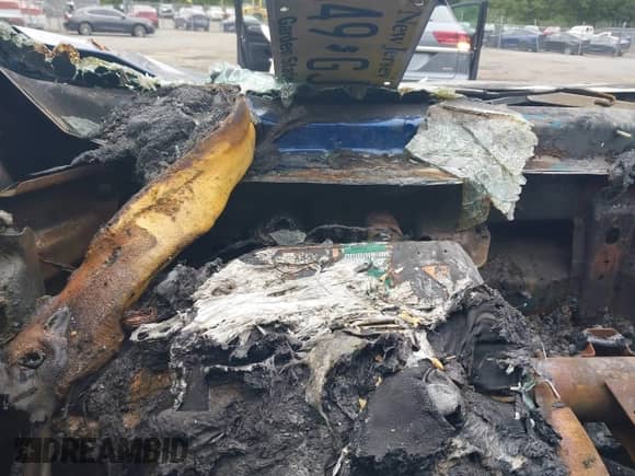 2015 Hyundai Tucson Limited z VIN KM8JUCAG1FU971110, wystawiony jako IAAI lot #40422742 z przebiegiem Nie podano mil oraz . Historia ofert i sprzedaży dostępna na DreamBid. Obrazek 7.