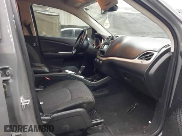 2020 Dodge Journey SE Value with VIN 3C4PDCAB6LT262522, listed as a IAAI auction lot 42759951 with 98,181 mi miles and . Bid and sale history available at DreamBid. Image 5.