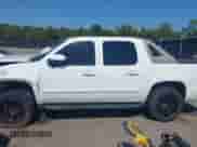 2007 Chevrolet Avalanche LTZ с VIN 3GNEC12037G254623, выставлен на аукционе IAAI как лот 42589662 с пробегом 248 688 миль миль и . История ставок и продаж доступна на DreamBid. Изображение 14.
