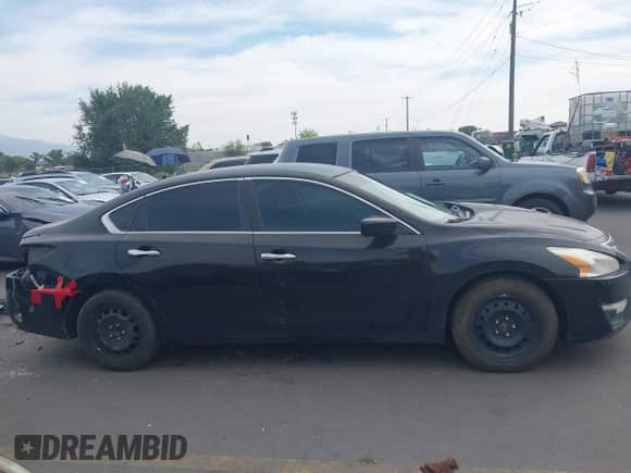 2015 Nissan Altima S z VIN 1N4AL3AP3FC457570, wystawiony jako IAAI lot #43128513 z przebiegiem 215 727 mil mil oraz . Historia ofert i sprzedaży dostępna na DreamBid. Obrazek 13.