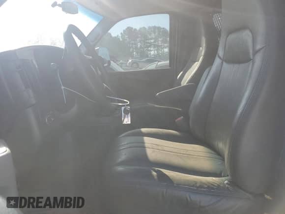 2014 Chevrolet Express Cargo с VIN 1GCWGFCA9E1208652, выставлен на аукционе Copart как лот 84780395 с пробегом 222 211 миль миль и Списание • Salvage title. История ставок и продаж доступна на DreamBid. Изображение 7.