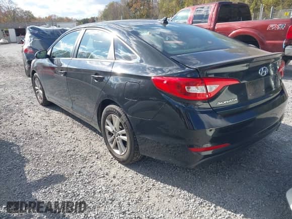 2016 Hyundai Sonata SE with VIN 5NPE24AF9GH399501, listed as a IAAI auction lot 43504671 with 118,841 mi miles and . Bid and sale history available at DreamBid. Image 3.