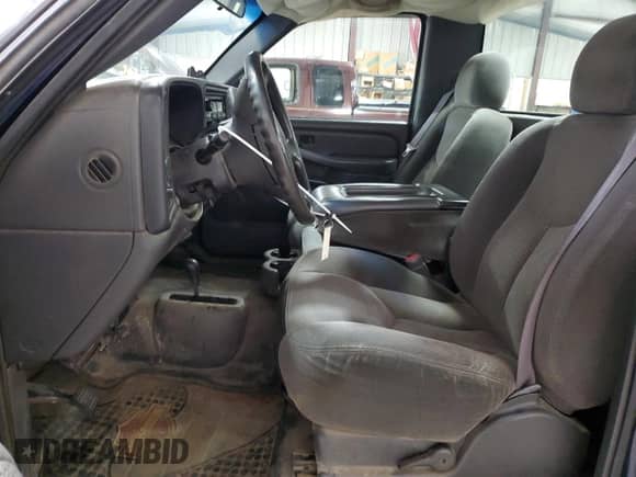 2005 Chevrolet Silverado 2500HD z VIN 1GCHK24G05E325497, wystawiony jako Copart lot #75963434 z przebiegiem 147 222 mil mil oraz Szkoda całkowita • Salvage title. Historia ofert i sprzedaży dostępna na DreamBid. Obrazek 7.