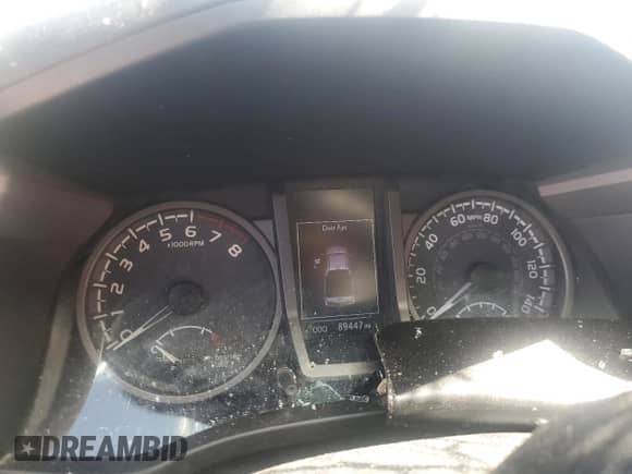 2019 Toyota Tacoma TRD Off Road z VIN 3TMCZ5AN9KM282522, wystawiony jako Copart lot #85939905 z przebiegiem 89 447 mil mil oraz Nie do naprawy • Non repairable. Historia ofert i sprzedaży dostępna na DreamBid. Obrazek 9.