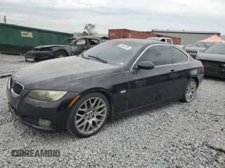 2007 BMW 3 Series 328i z VIN WBAWV13597PK48979, wystawiony jako Copart lot #70532795 z przebiegiem Nie podano mil oraz Szkoda całkowita • Salvage title. Historia ofert i sprzedaży dostępna na DreamBid. Obrazek 1.