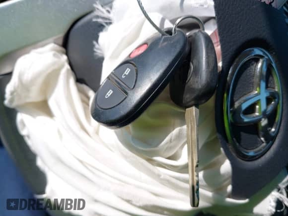 2012 Toyota Tacoma with VIN 5TFLU4EN6CX044657, listed as a IAAI auction lot 43259518 with 81,854 mi miles and . Bid and sale history available at DreamBid. Image 11.