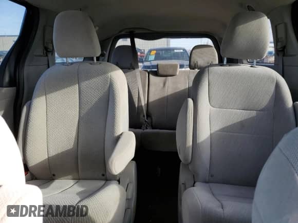 2018 Toyota Sienna L with VIN 5TDZZ3DCXJS931025, listed as a Copart auction lot 49206645 with 141,125 mi miles and Clean title. Bid and sale history available at DreamBid. Image 10.