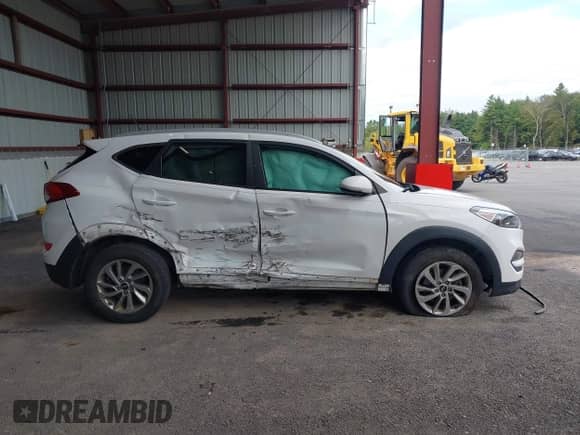 2017 Hyundai Tucson Sport with VIN KM8J3CA25HU383818, listed as a IAAI auction lot 43182845 with 93,921 mi miles and . Bid and sale history available at DreamBid. Image 14.