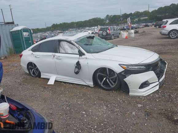 2021 Honda Accord Sport z VIN 1HGCV2F38MA016718, wystawiony jako IAAI lot #43208169 z przebiegiem 52 090 mil mil oraz . Historia ofert i sprzedaży dostępna na DreamBid. Obrazek 12.