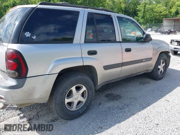 2003 Chevrolet TrailBlazer LTZ с VIN 1GNDT13S932199030, выставлен на аукционе IAAI как лот 42668585 с пробегом 222 223 миль миль и . История ставок и продаж доступна на DreamBid. Изображение 4.