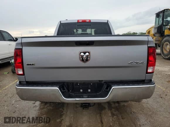 2020 Ram 1500 SLT z VIN 1C6RR7TT0LS106654, wystawiony jako Copart lot #62701675 z przebiegiem 81 036 mil mil oraz Szkoda całkowita • Salvage title. Historia ofert i sprzedaży dostępna na DreamBid. Obrazek 6.