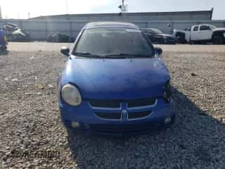 2004 Dodge Neon SXT z VIN 1B3ES56C24D504712, wystawiony jako Copart lot #71676674 z przebiegiem Nie podano mil oraz Szkoda całkowita • Salvage title. Historia ofert i sprzedaży dostępna na DreamBid. Obrazek 5.