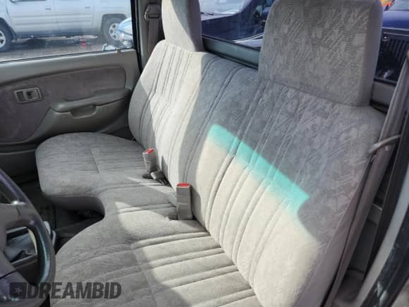 2001 Toyota Tacoma with VIN 5TENL42N51Z813395, listed as a Copart auction lot 82456405 with 144,970 mi miles and Salvage title. Bid and sale history available at DreamBid. Image 10.