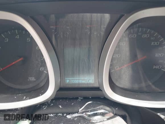 2015 Chevrolet Equinox LT z VIN 2GNALBEK6F1125980, wystawiony jako IAAI lot #42378722 z przebiegiem 133 018 mil mil oraz . Historia ofert i sprzedaży dostępna na DreamBid. Obrazek 7.