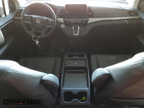 2025 Honda Odyssey EX-L с VIN 5FNRL6H63SB016062, выставлен на аукционе Copart как лот 71042405 с пробегом 9 434 миль миль и Списание • Salvage title. История ставок и продаж доступна на DreamBid. Изображение 8.