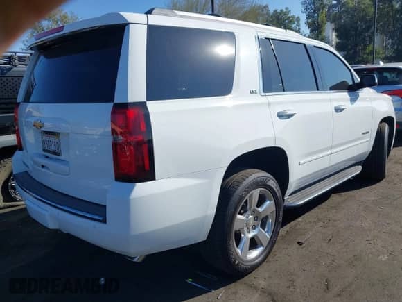 2016 Chevrolet Tahoe LTZ with VIN 1GNSCCKC3GR230721, listed as a IAAI auction lot 43334341 with 114,093 mi miles and . Bid and sale history available at DreamBid. Image 4.