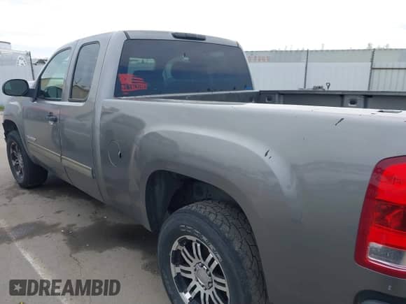 2007 GMC Sierra 1500 SLE1 with VIN 1GTEC19C57Z584076, listed as a IAAI auction lot 41755487 with 243,169 mi miles and . Bid and sale history available at DreamBid. Image 14.