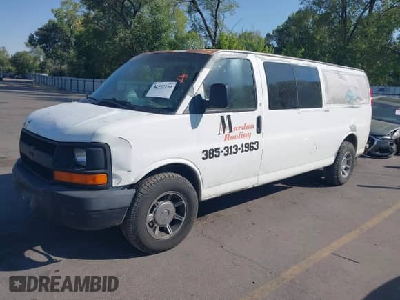 2007 Chevrolet Express Passenger с VIN 1GAHG39U871115707, выставлен на аукционе IAAI как лот 42892250 с пробегом 259 881 миль миль и . История ставок и продаж доступна на DreamBid. Изображение 2.