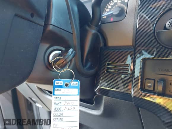 2011 Ford F-150 XL z VIN 1FTFW1CF9BFC35575, wystawiony jako IAAI lot #43070970 z przebiegiem 150 674 mil mil oraz . Historia ofert i sprzedaży dostępna na DreamBid. Obrazek 11.