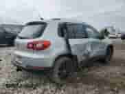 2011 Volkswagen Tiguan S с VIN WVGBV7AX9BW548394, выставлен на аукционе Copart как лот 69436405 с пробегом Не указан миль и Списание • Salvage title. История ставок и продаж доступна на DreamBid. Изображение 3.