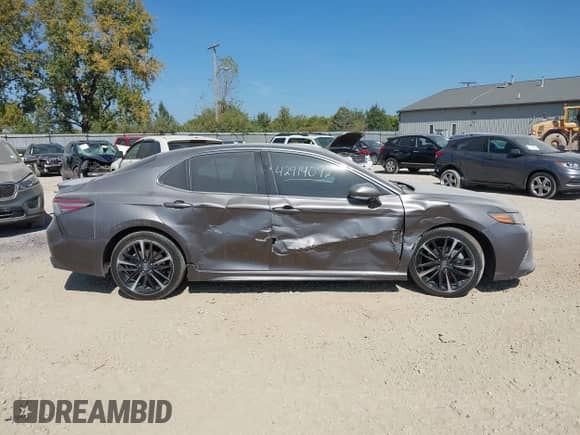 2019 Toyota Camry XSE with VIN 4T1B61HK4KU733209, listed as a IAAI auction lot 42914092 with 106,052 mi miles and . Bid and sale history available at DreamBid. Image 14.